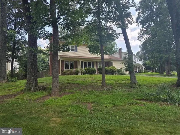 $775,000 | 6901 Huntsman Boulevard, Springfield, VA 22153