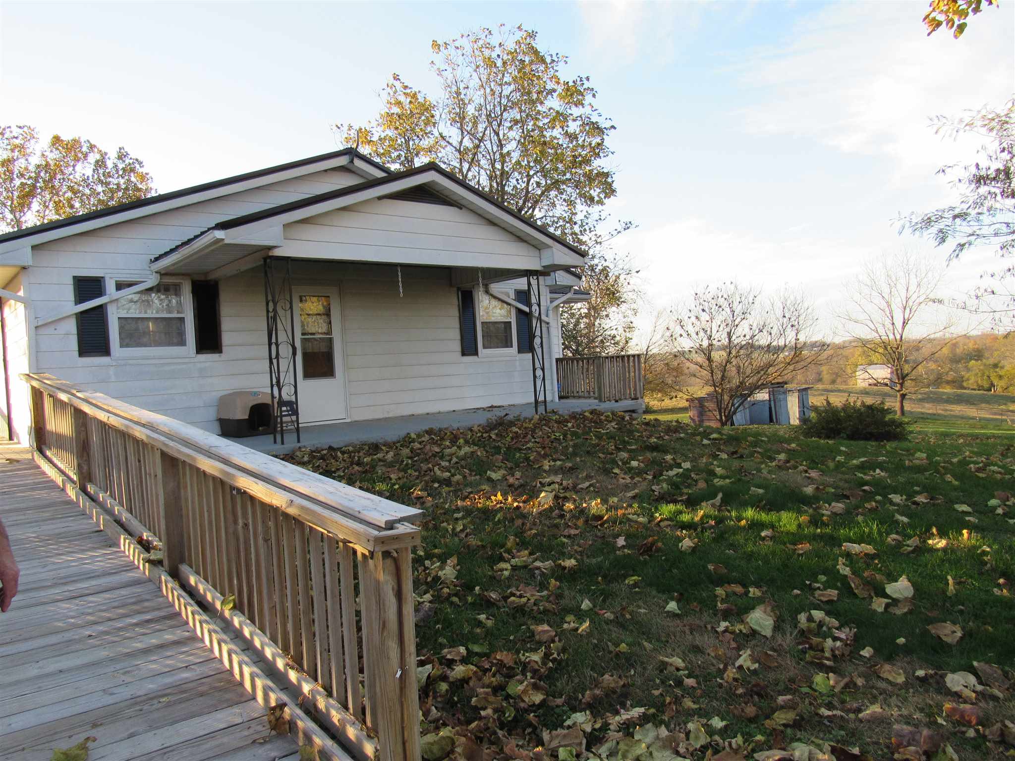 1366 East Rudder Road Salem, IN 47167 - Photo 4 of 19 Gallery Image 4