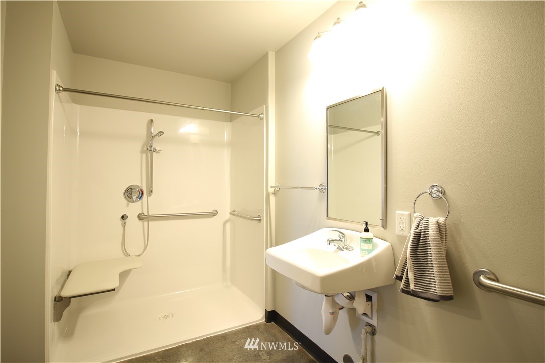 194 East Bakerview Road Bellingham, WA 98226 - Photo 12 of 21 Gallery Image 12