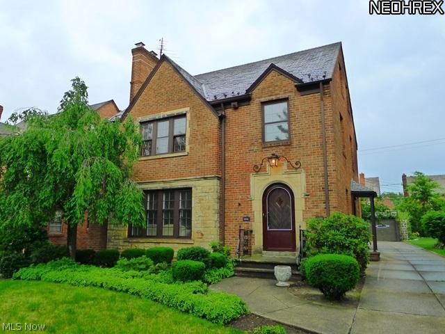 2555 Fenwick Road Cleveland, OH 44118 - Photo 1 of 25 Welcome to 2555 Fenwick Road University Heights!