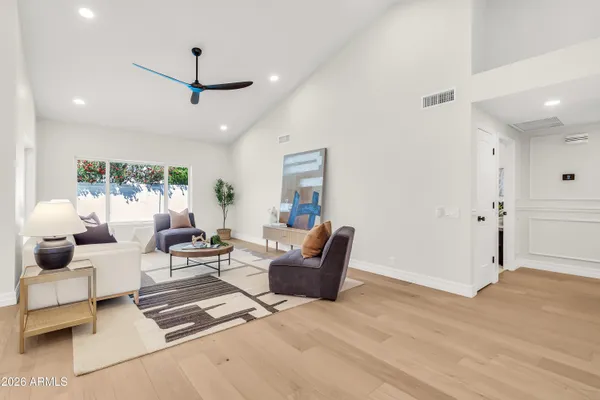 $1,200,000 | 940 East Secretariat Drive, Tempe, AZ 85284