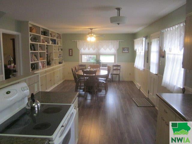 223 East Section Line Road Laurens, IA 50554 - Photo 3 of 17 Gallery Image 3