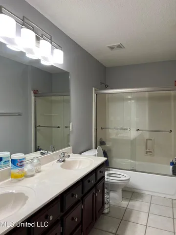 $370,000 | 2748 Savannah Drive, Byhalia, MS 38611