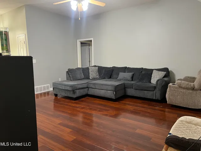 $370,000 | 2748 Savannah Drive, Byhalia, MS 38611