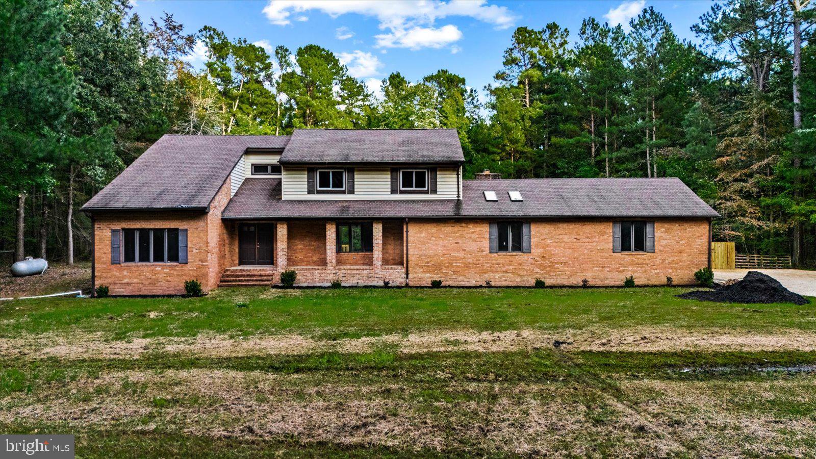 2355 Mathias Point Road King George, VA 22485 - Photo 3 of 88 Gallery Image 3