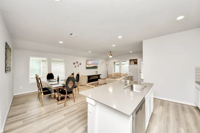 $2,300 | 18819 Allendale Forest Drive, Richmond, TX 77407