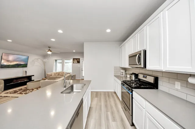 $2,300 | 18819 Allendale Forest Drive, Richmond, TX 77407