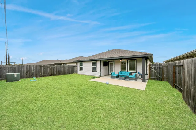 $2,300 | 18819 Allendale Forest Drive, Richmond, TX 77407