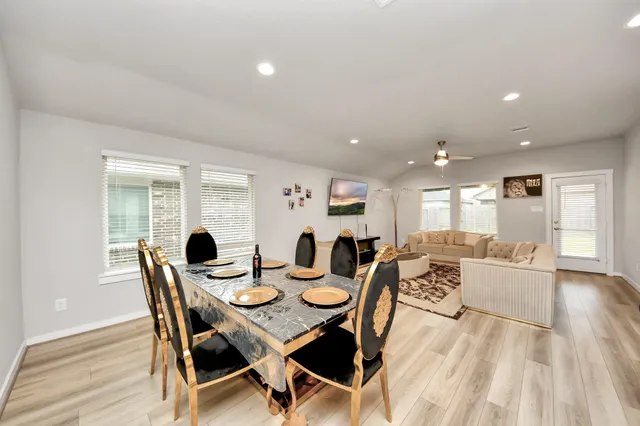 $2,300 | 18819 Allendale Forest Drive, Richmond, TX 77407