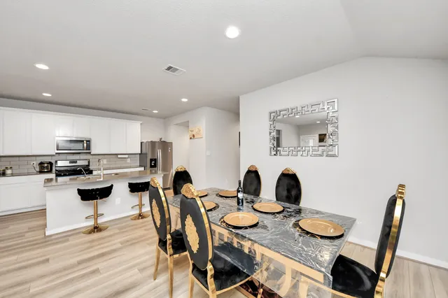 $2,300 | 18819 Allendale Forest Drive, Richmond, TX 77407