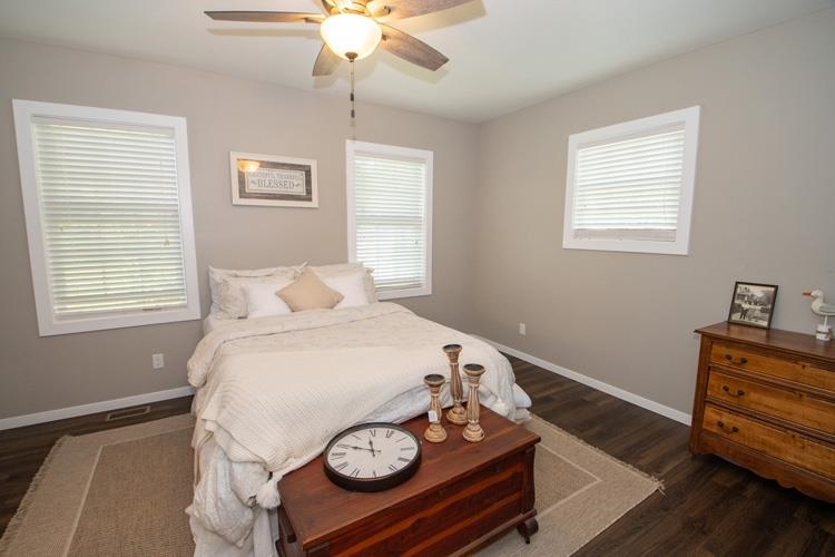 26796 Edwards Road Elkhart, IN 46514 - Photo 17 of 36 Gallery Image 17