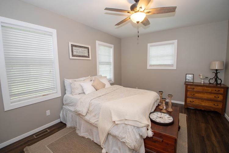 26796 Edwards Road Elkhart, IN 46514 - Photo 18 of 36 Gallery Image 18