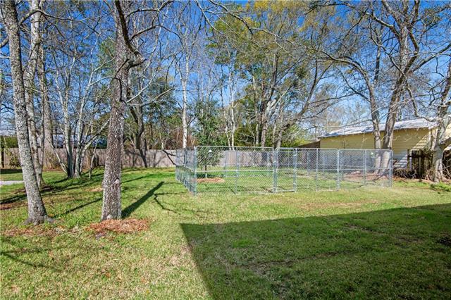 324 Lamarque Street Mandeville, LA 70448 - Photo 20 of 27