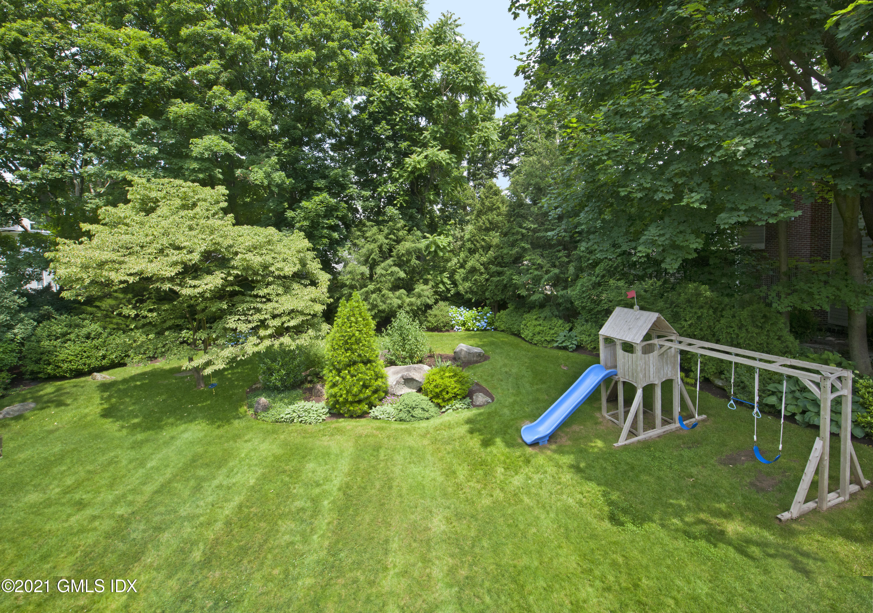 7 Verona Drive Riverside, CT 06878 - Photo 23 of 28 Back2