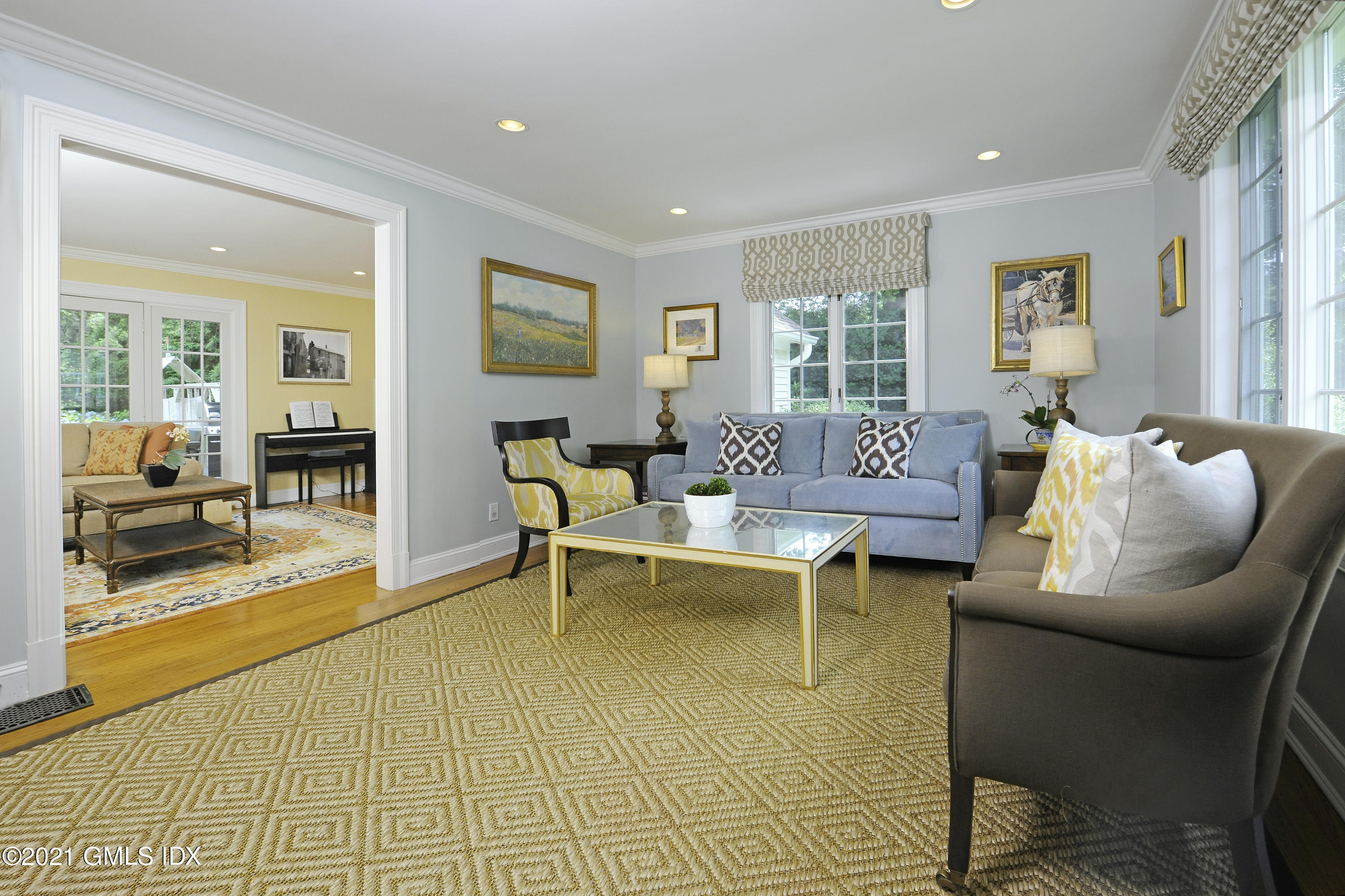 7 Verona Drive Riverside, CT 06878 - Photo 3 of 28 LvgRm2