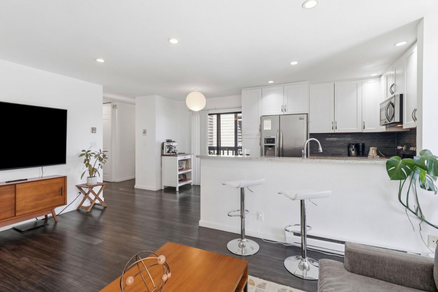 425 Anchor Road, Unit 209 San Mateo, CA 94404 - Photo 10 of 48