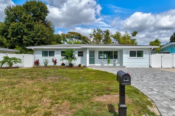 $10,000 | 2641 Martin Street, Sarasota, FL 34237