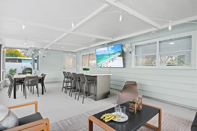 $10,000 | 2641 Martin Street, Sarasota, FL 34237