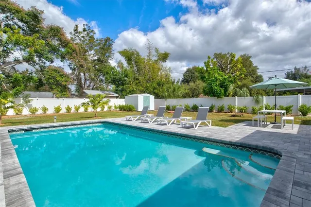 $10,000 | 2641 Martin Street, Sarasota, FL 34237