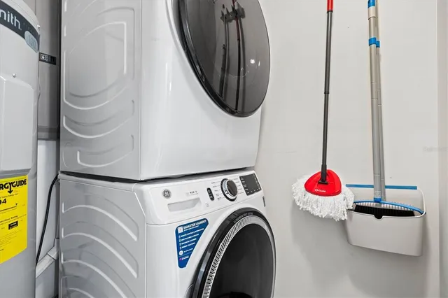 $10,000 | 2641 Martin Street, Sarasota, FL 34237