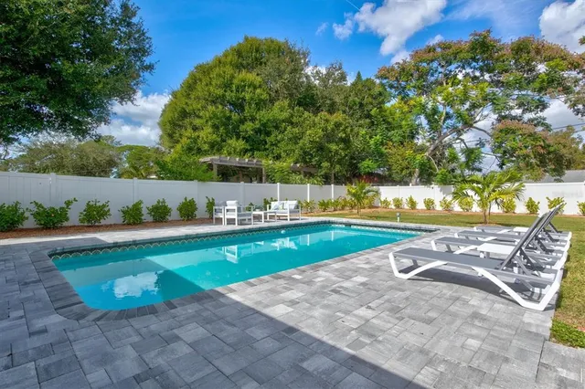 $10,000 | 2641 Martin Street, Sarasota, FL 34237