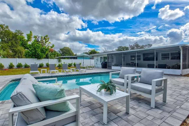 $10,000 | 2641 Martin Street, Sarasota, FL 34237