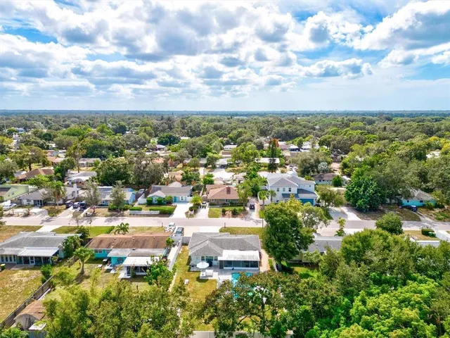 $10,000 | 2641 Martin Street, Sarasota, FL 34237