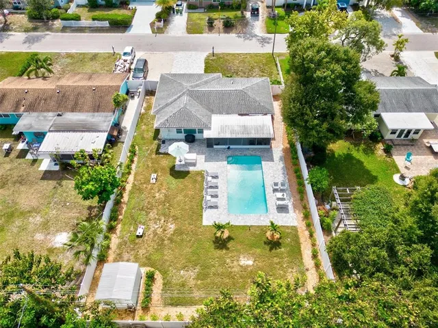 $10,000 | 2641 Martin Street, Sarasota, FL 34237