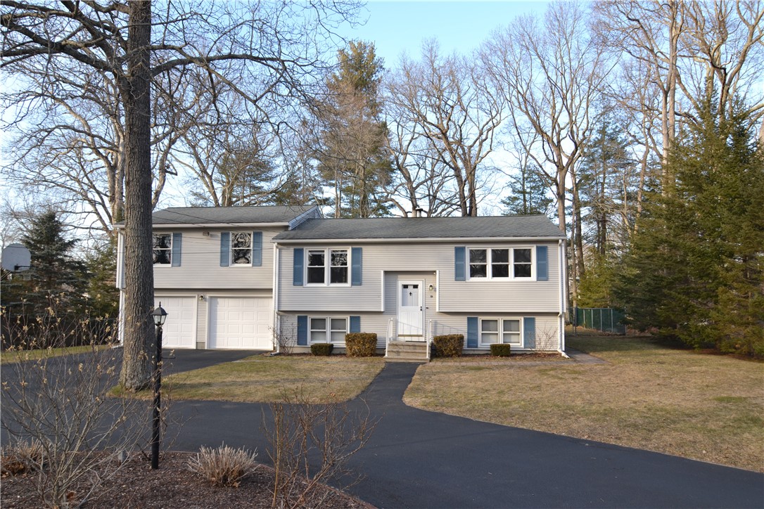 19 Beaver Road Barrington, RI 02806 - Photo 1 of 31 Gallery Image 1