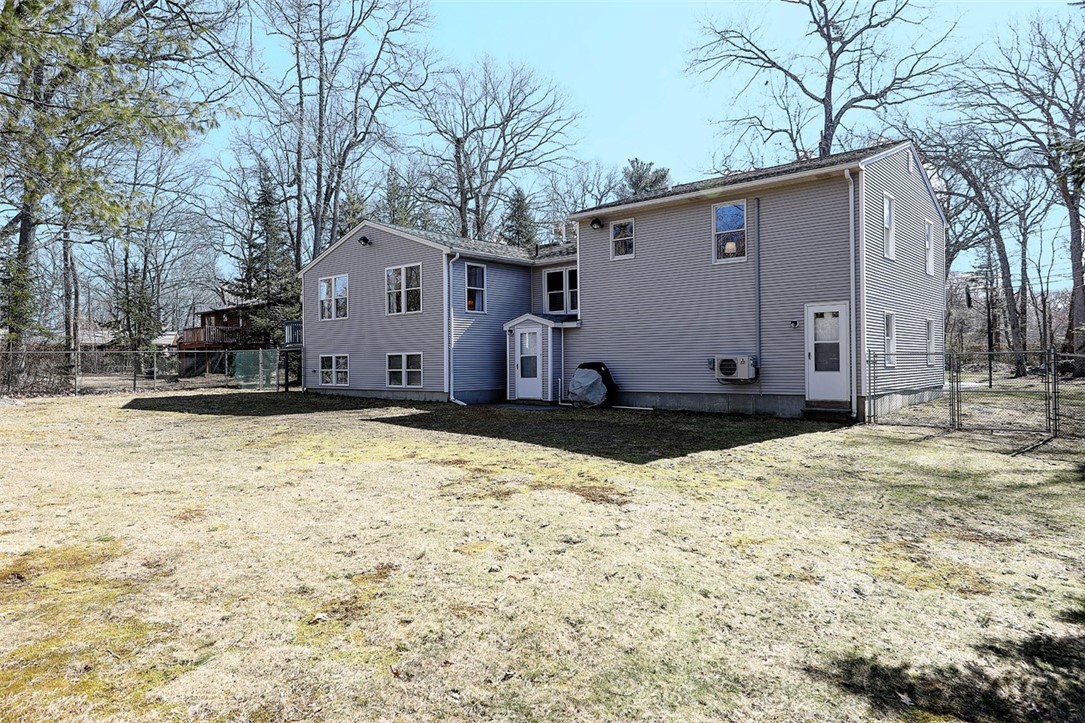 19 Beaver Road Barrington, RI 02806 - Photo 29 of 31 Gallery Image 29