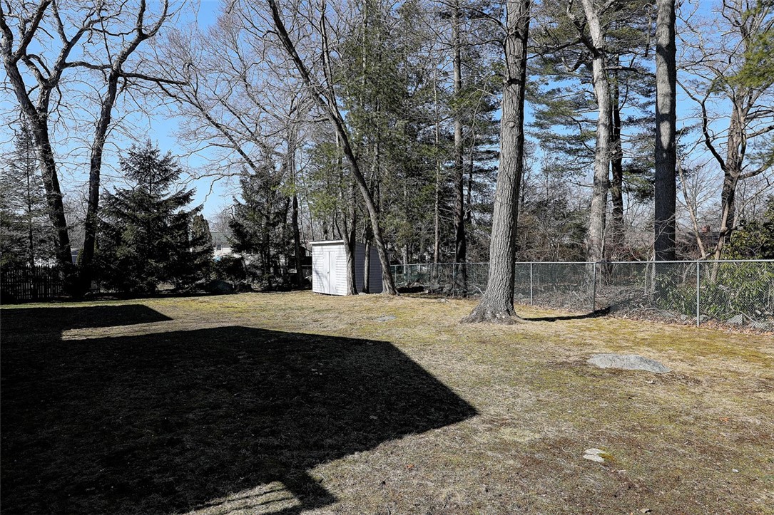 19 Beaver Road Barrington, RI 02806 - Photo 30 of 31 Gallery Image 30
