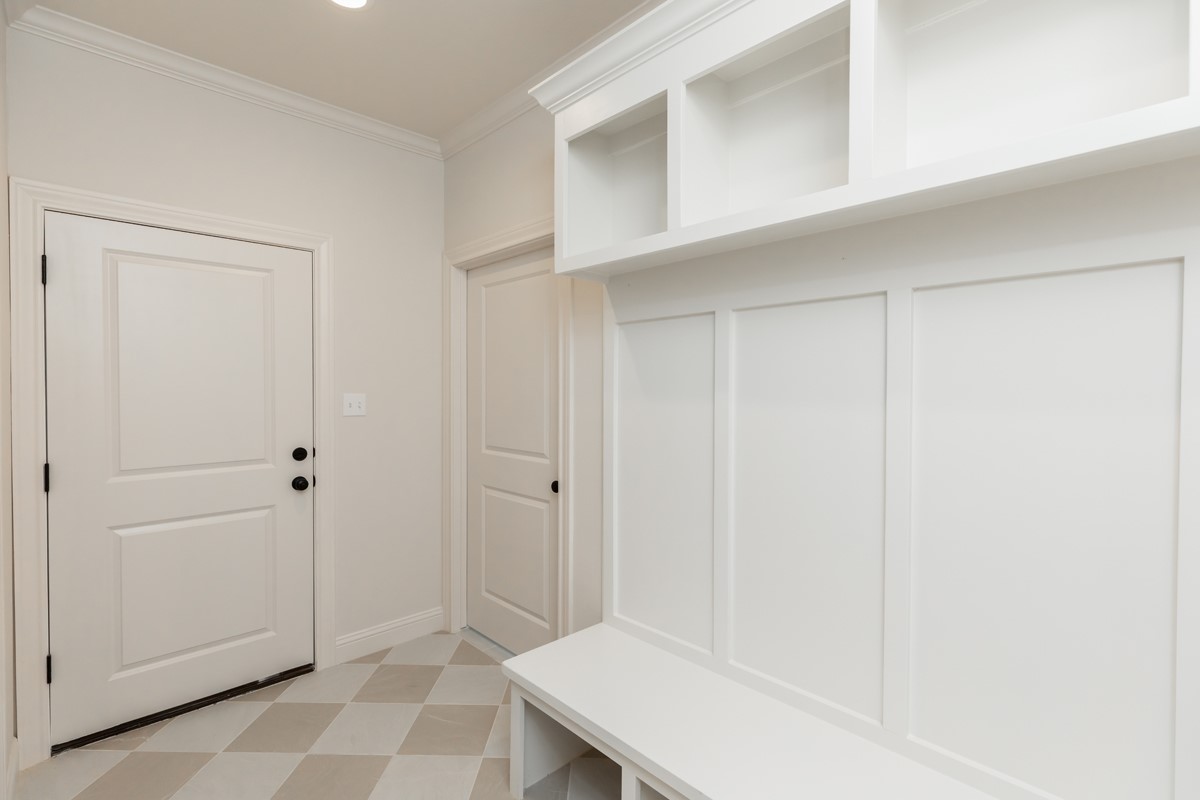 6560 Brayfield Lane Beaumont, TX 77706 - Photo 16 of 38 a view of bathroom