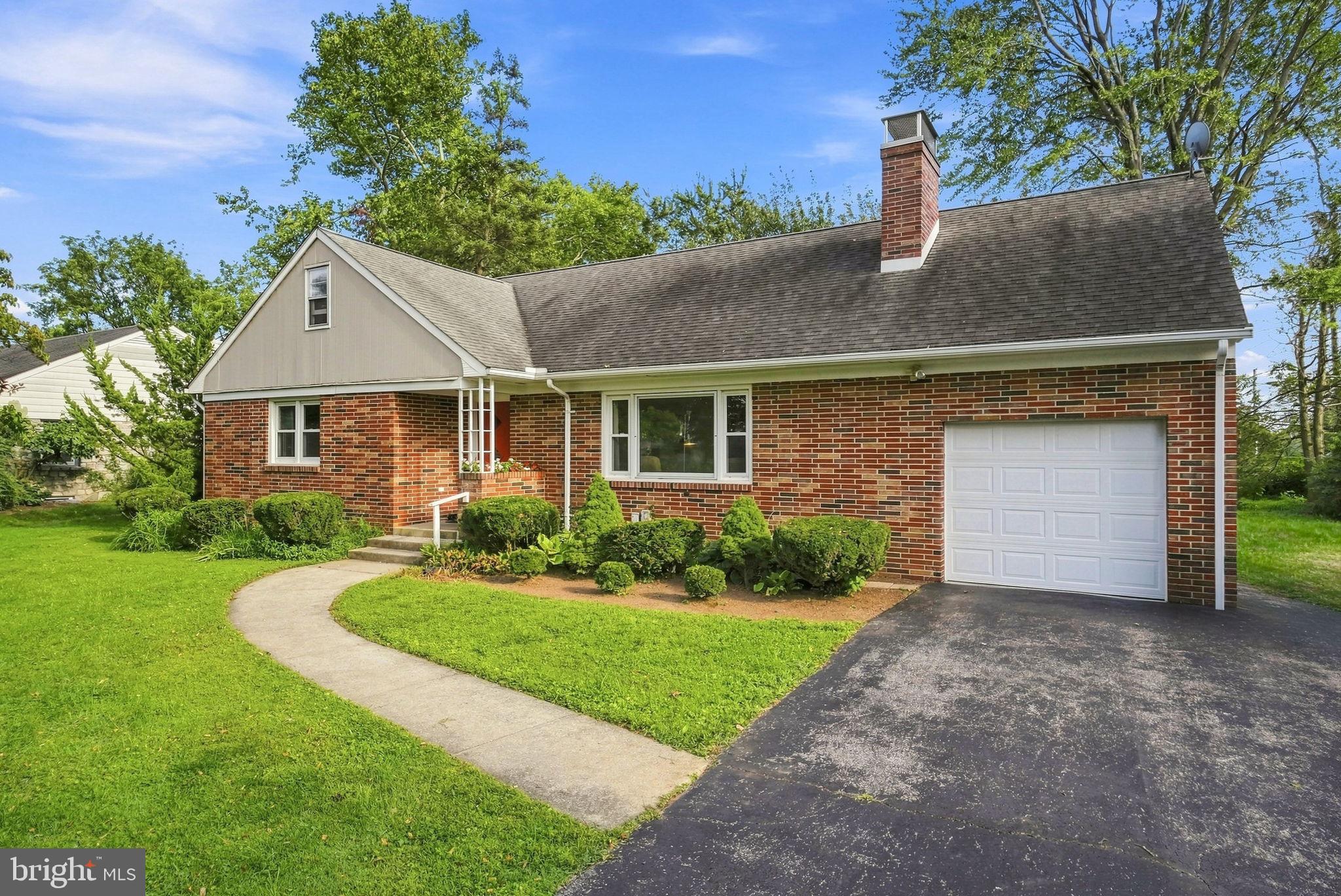 332 Ruth Ridge Drive Lancaster, PA 17601 - Photo 5 of 51 Gallery Image 5
