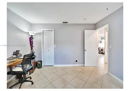 $630,000 | 381 Northeast 42nd Street, Oakland Park, FL 33334