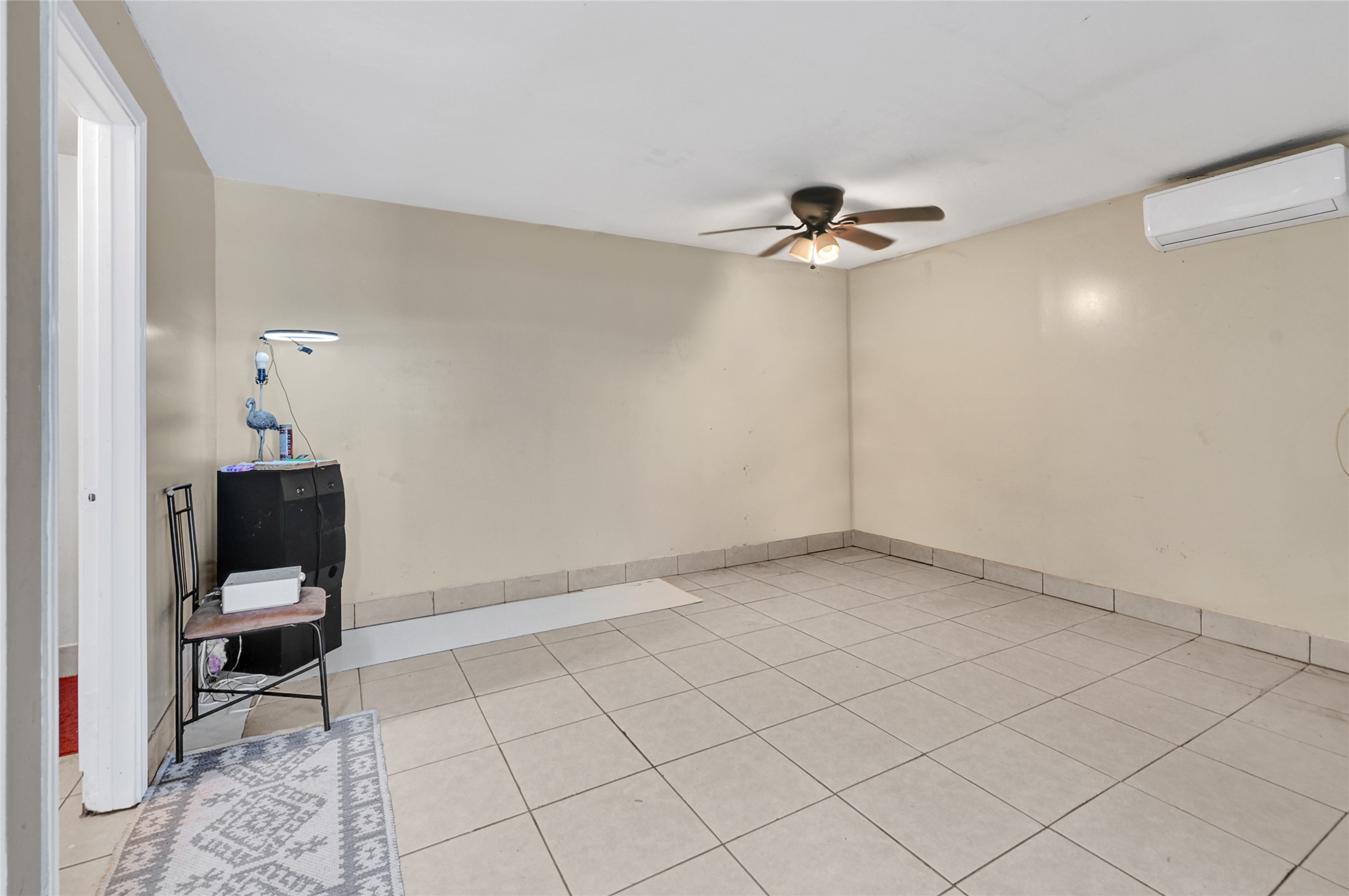 6825 Appleton Street Houston, TX 77022 - Photo 21 of 25 wooden floor in an empty room