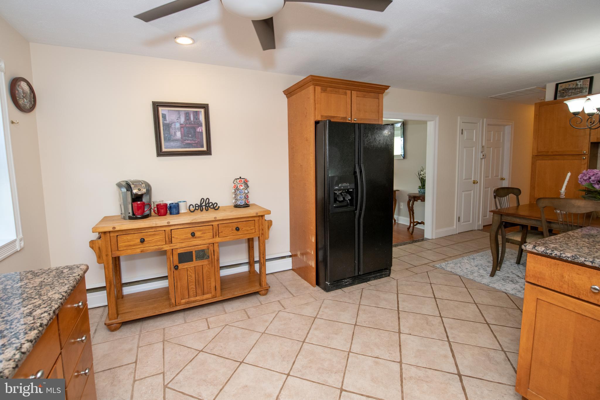 686 Middle Road Warminster, PA 18974 - Photo 13 of 35 Kitchen