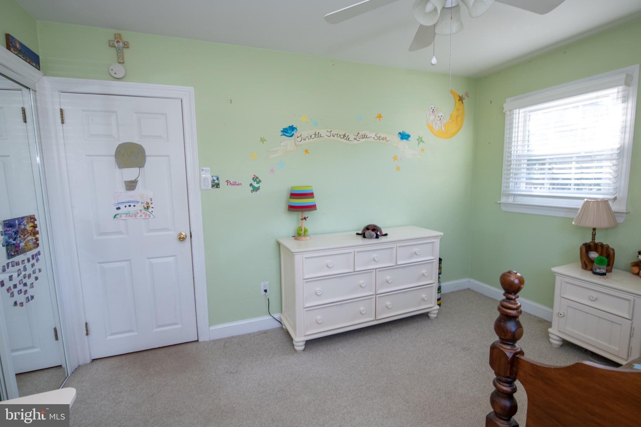686 Middle Road Warminster, PA 18974 - Photo 23 of 35 Bedroom