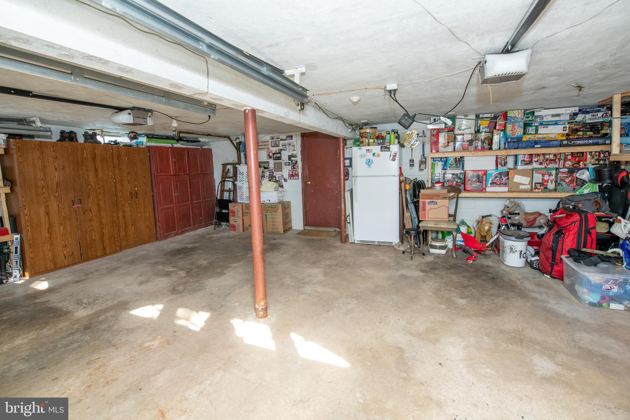 686 Middle Road Warminster, PA 18974 - Photo 31 of 35 2 Car Garage