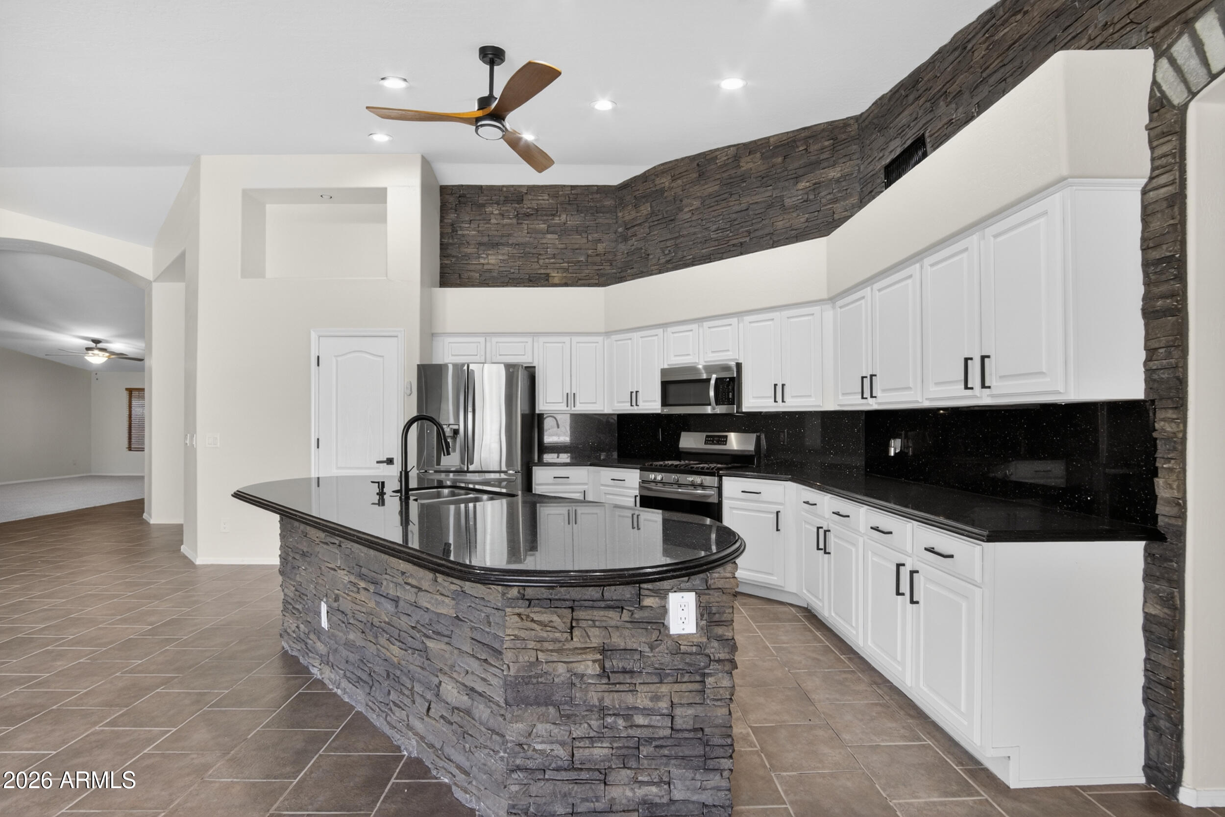 17740 West Copper Ridge Drive Goodyear, AZ 85338 - Photo 5 of 56 5_img_1239