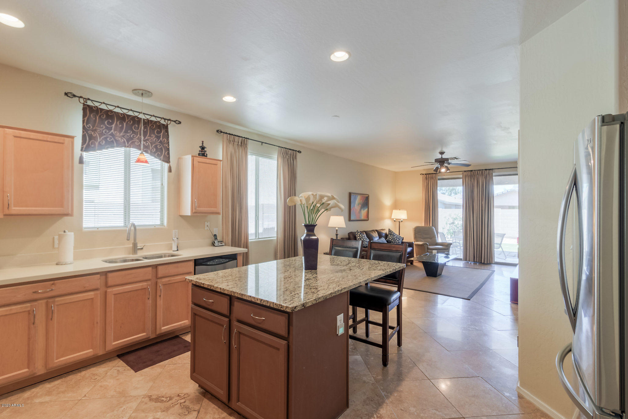 2614 East Fremont Road Phoenix, AZ 85042 - Photo 9 of 29 016-2614EFremontRd-Phoenix-AZ-85042-smal