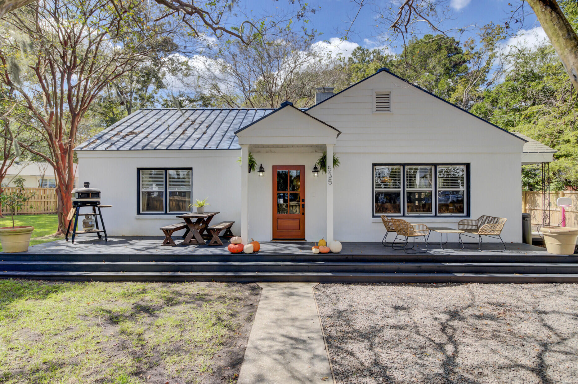 535 Betsy Road Charleston, SC 29407 - Photo 1 of 35 01_1_mls