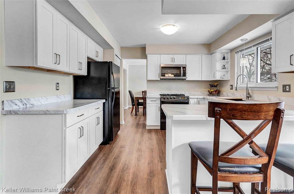 3153 Baypoint Drive Rochester Hills, MI 48309 - Photo 12 of 39
