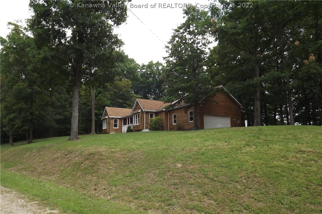 3 Hidden Farms Road Poca, WV 25159 - Photo 2 of 21 Gallery Image 2