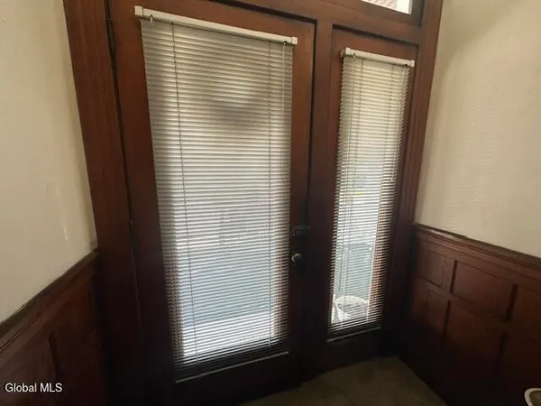 $239,900 | 243 6th Avenue, Troy, NY 12180