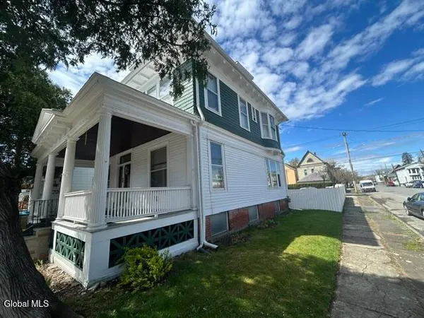 $239,900 | 243 6th Avenue, Troy, NY 12180