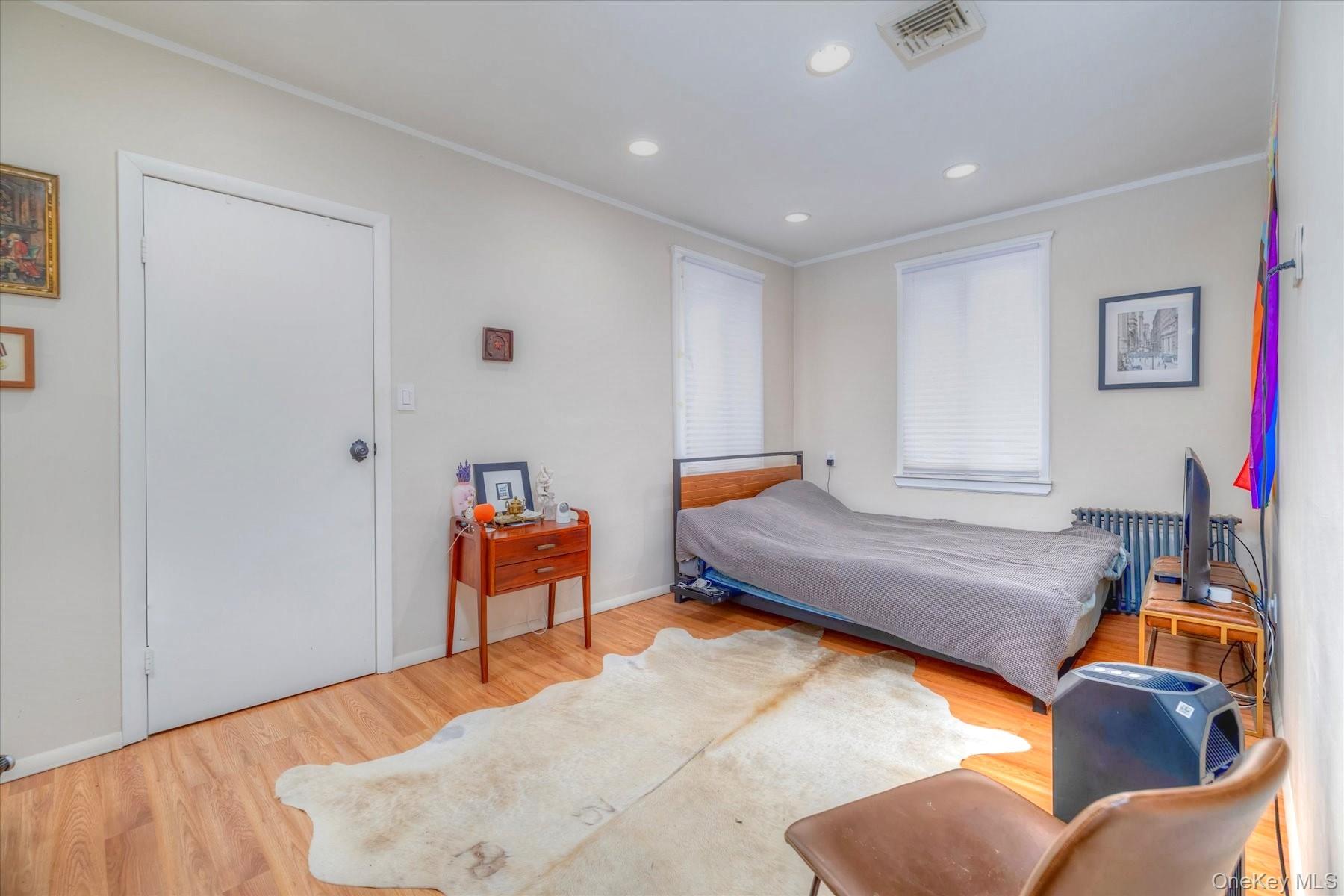 34 Reyam Road Lynbrook, NY 11563 - Photo 22 of 31 Gallery Image 22