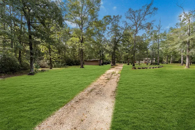 $2,300 | 120 Coyote Run, Willis, TX 77378