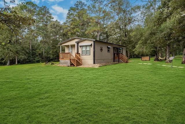 $2,300 | 120 Coyote Run, Willis, TX 77378