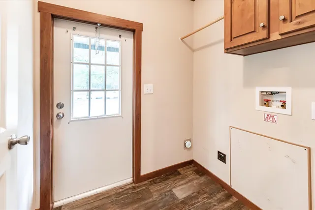 $2,300 | 120 Coyote Run, Willis, TX 77378