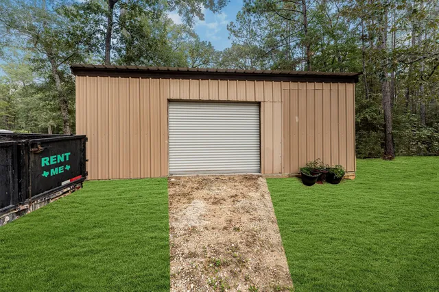 $2,300 | 120 Coyote Run, Willis, TX 77378